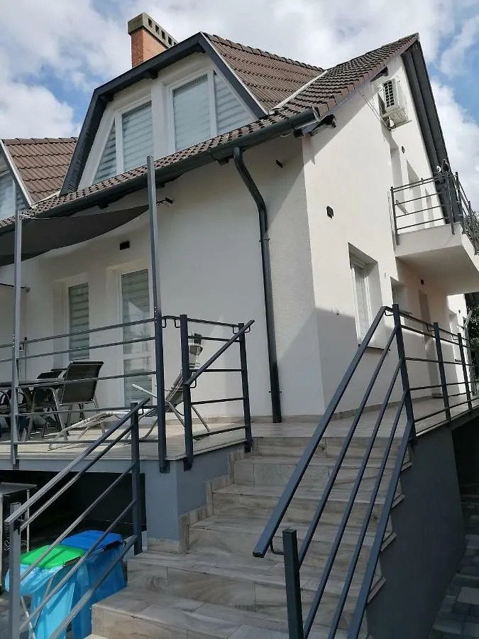 Apartman Hajnal Apartmanház Hajdúszoboszló